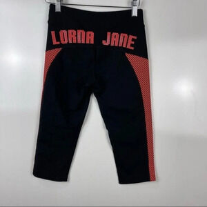 Lorna Jane Black Cropped Capri Logo Low Rise Leggings Women's